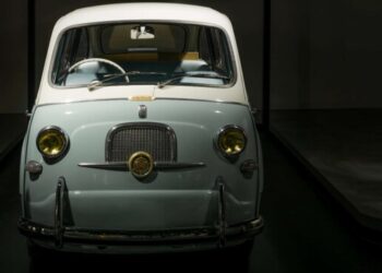 Paint Restoration Secrets: Detailing Your Car Like a Pro